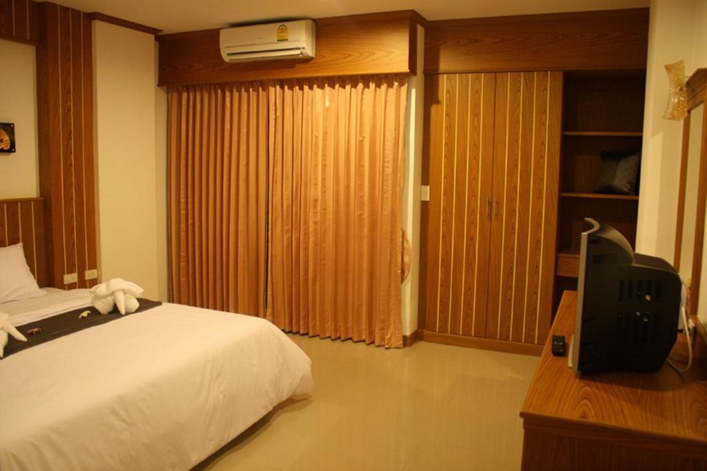 Santi White Hotel Phuket Kamer foto